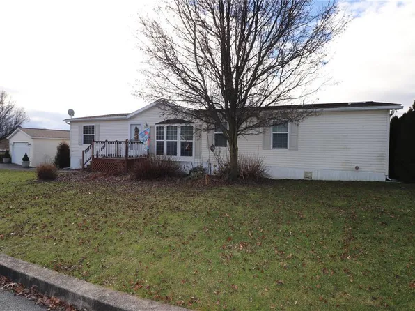 4157 Bunker Hill Ln W, Walnutport, PA 18088