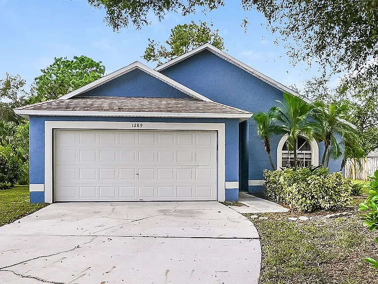 1289 Himalayan Ct — Photo 1