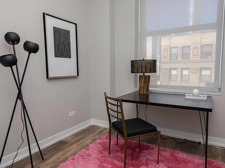 Office/den/bedroom in 04 tier apartment.