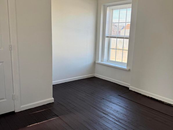 louisville-kentucky-73472682 picture