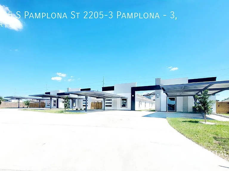 2205 S Pamplona St #3 — Photo 2