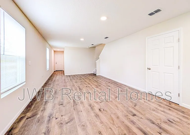 8617 Dandy Ave — Photo 4