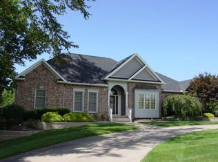 1950 Massillon Rd, Akron, OH 44312