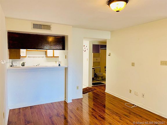 3rd image of 15300 SW 106th Ter APT 519