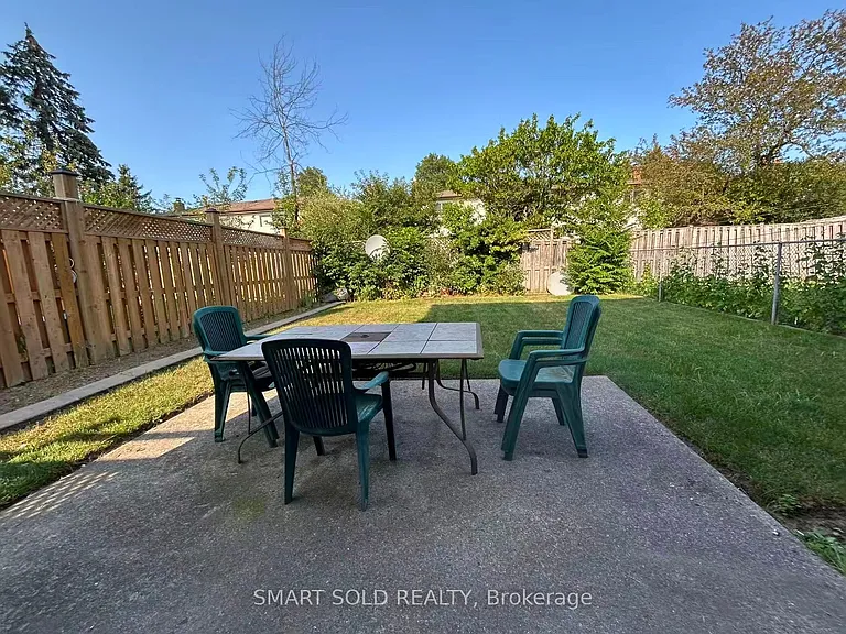 31 Silas Hill Dr #MAIN UPPER — Photo 9