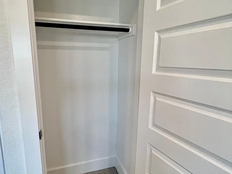 120 Green Knoll Ln — Photo 51
