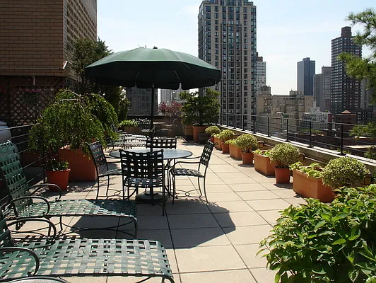 Sold by Compass | media 8