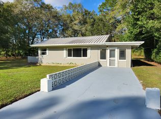 21001 SW Rainbow Lakes Blvd, Dunnellon, FL 34431