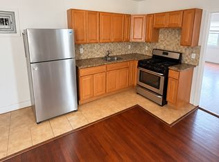 587 Southern Pkwy Floor 1, Uniondale, NY 11553