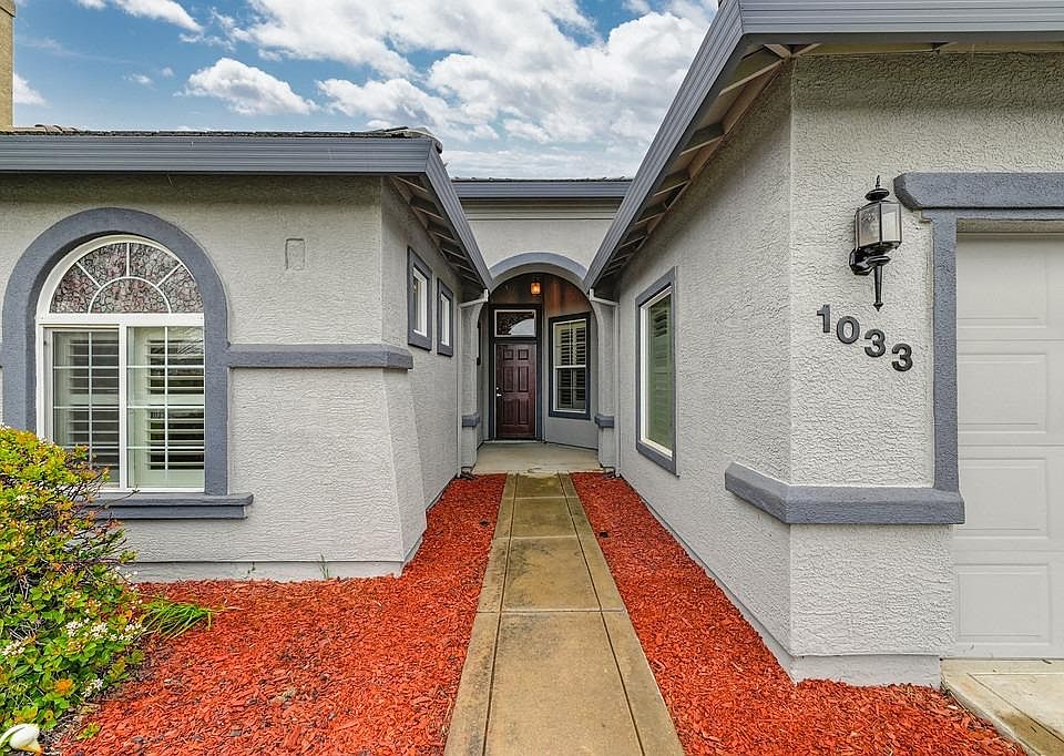 1st image of 1033 Tiburon Way