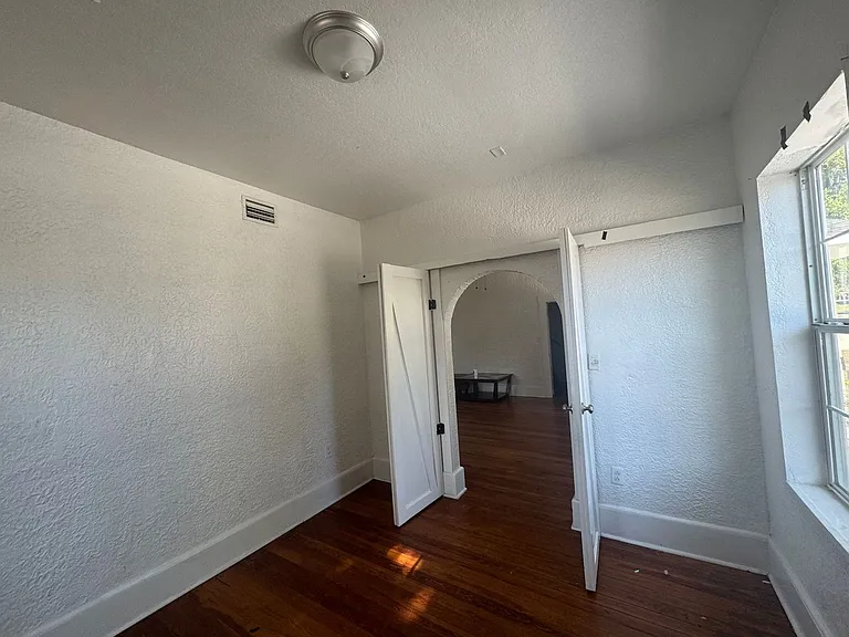434 E Tillman Ave #2 — Photo 6