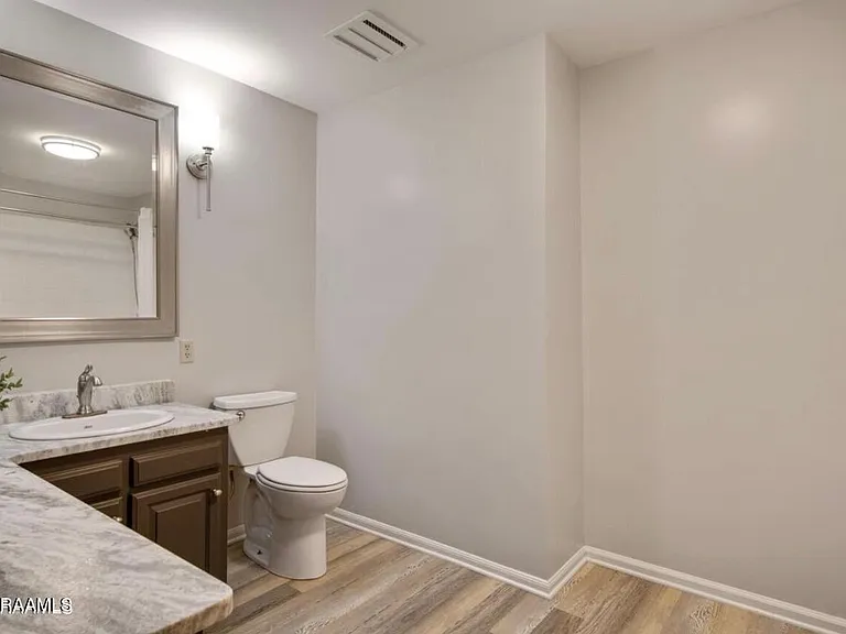 2227 George Dr — Photo 11