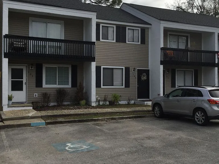 401 Golf Rd #204 — Photo 13