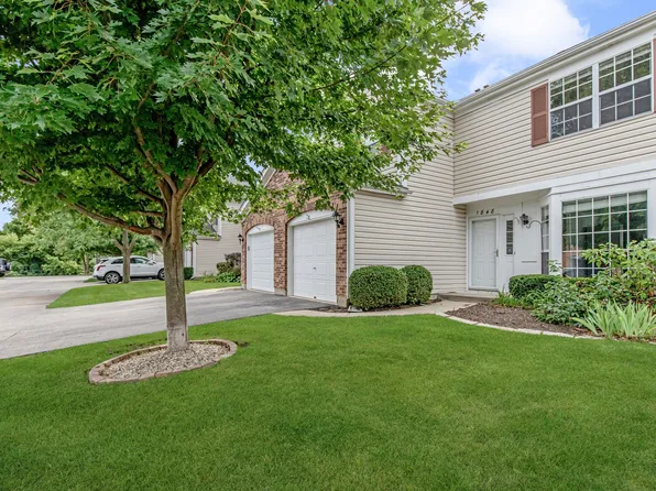1848 Princeton Ct, Gurnee, IL 60031