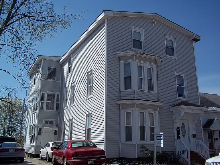 343 Auburn St #3 — Photo 1