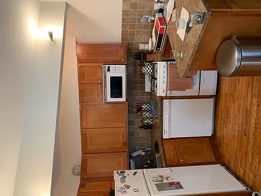 Rented by Chartwell Manhattan Realty | media 23