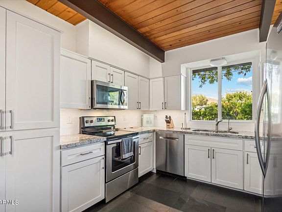 3rd image of 6210 E CATALINA Drive