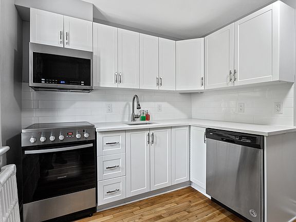 2nd image of 190 Glebe Ave #1