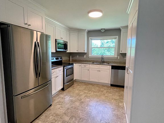 4th image of 1310 Aswan Dr