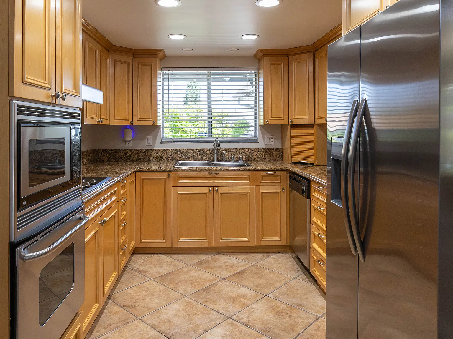 1205 Mission Dr — Photo 4