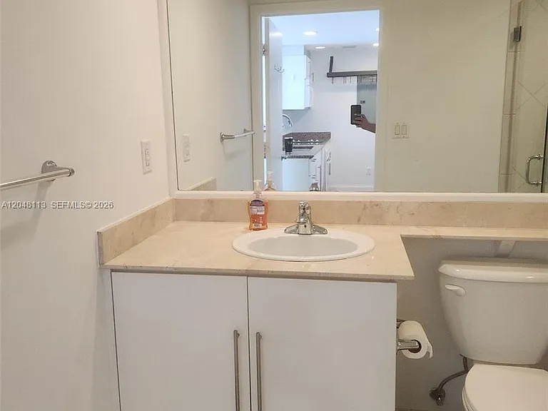 325 Biscayne Blvd #1420 — Photo 4
