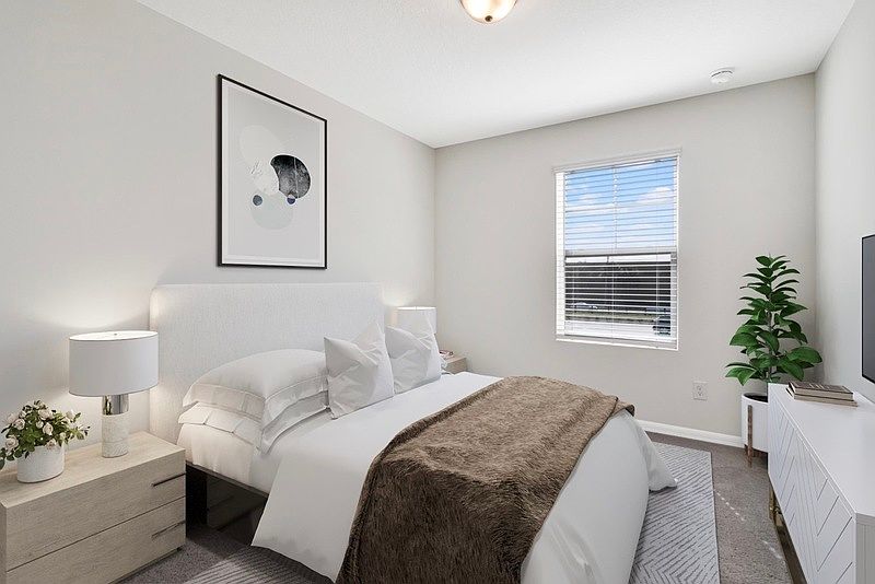 2nd image of 3202 Azalea Dr
