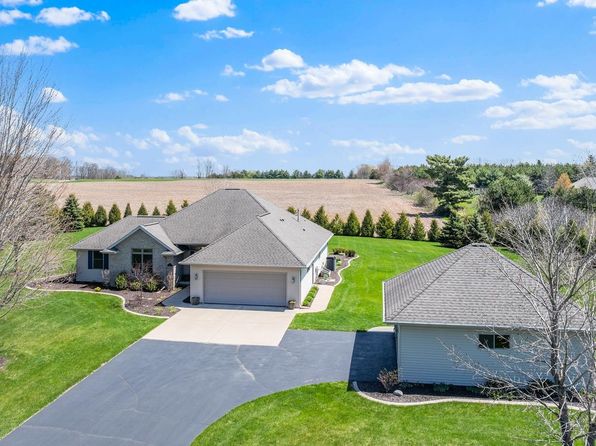 812 Wildrose Ln, Sobieski, WI 54171