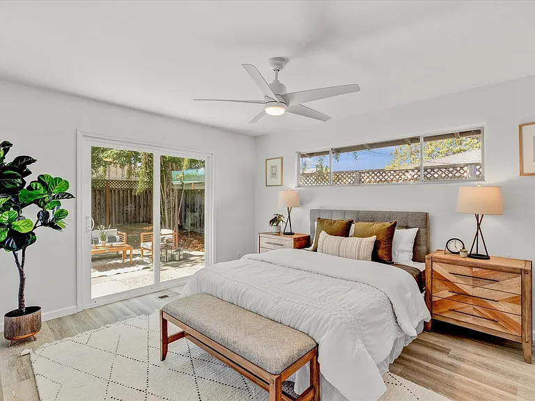 1204 Manchester Dr — Photo 19
