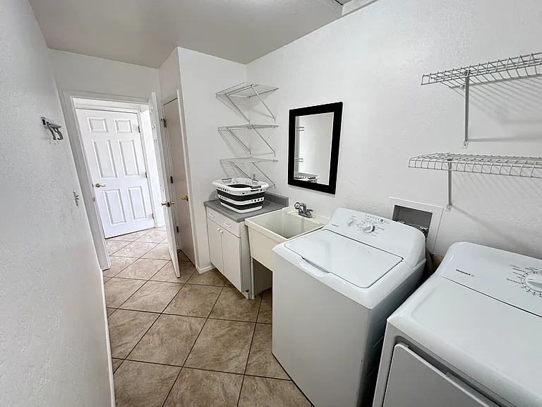 4850 Comanche Trl — Photo 25