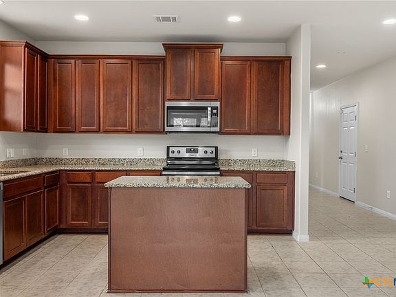 4th image of 217 Michaelis Dr