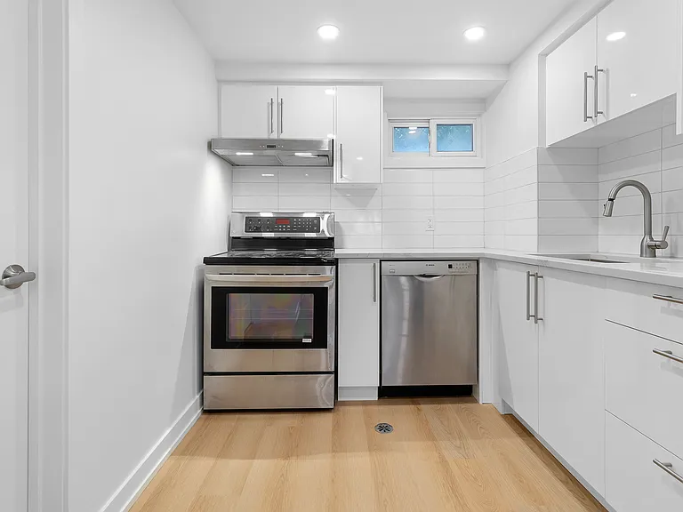 1408 Appleton Dr #B — Photo 2