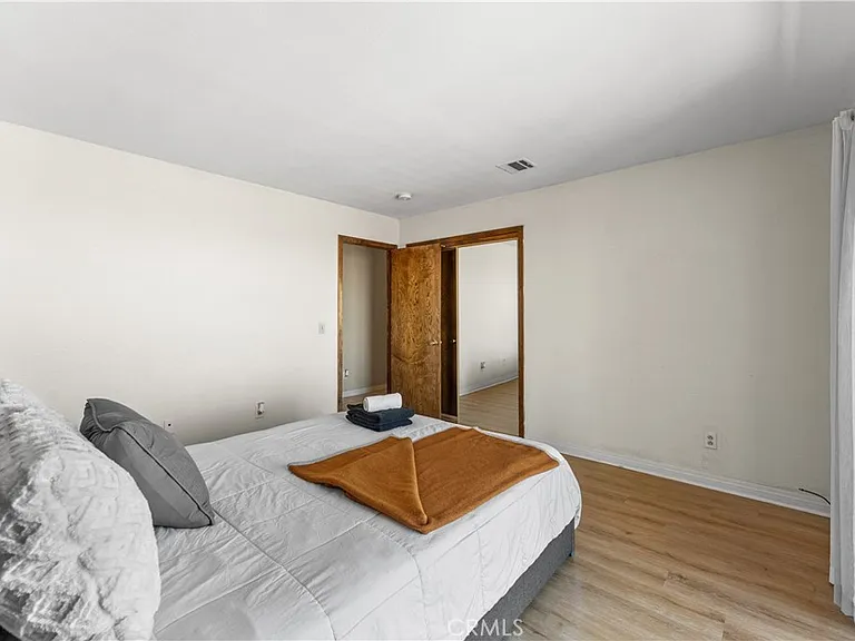 1055 Lakeview Dr — Photo 37