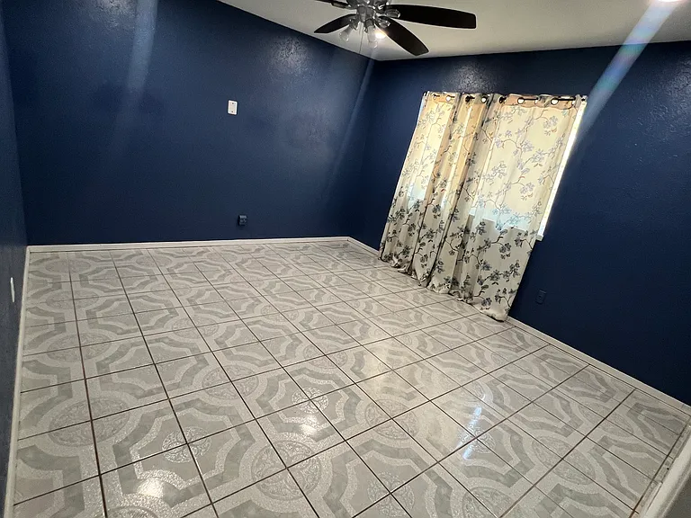 2709 Catalina Way — Photo 6