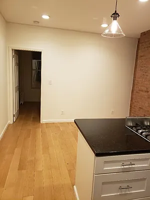 Rented by Skyline Realty LLC II | media 20