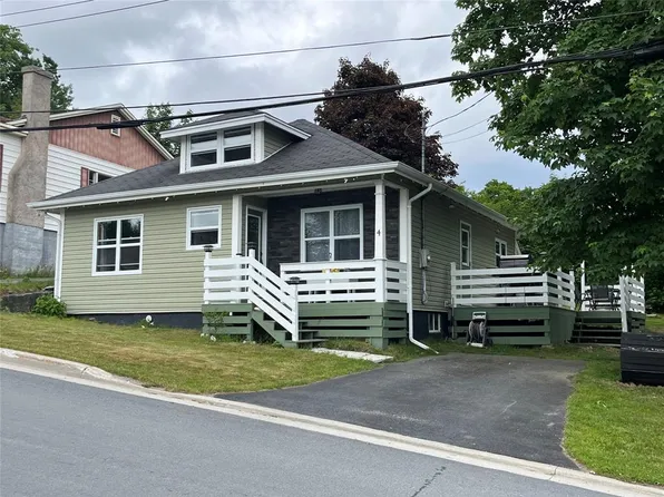 4 Bond Street, Carbonear, NL A1Y1A9