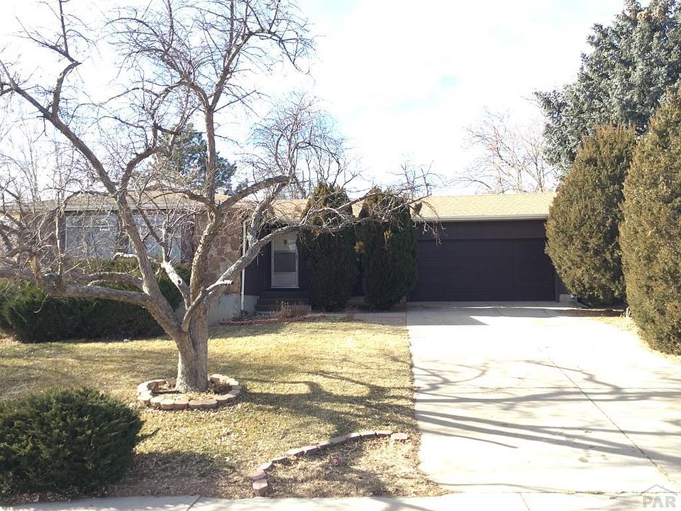 1st image of 19 Meadowbrook Dr