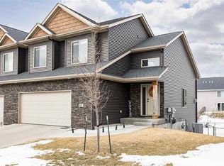 611 Doe Ave, Tiffin, IA 52340