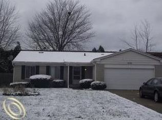 25045 Lathrup Blvd, Southfield, MI