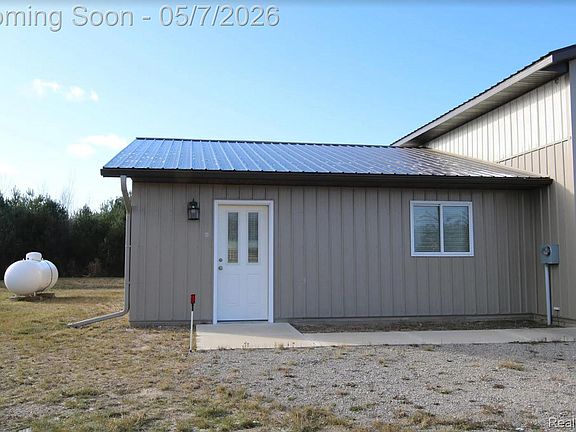4th image of 6595 Little Canada Rd