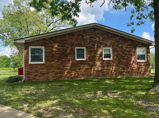 202 Melody Ln, Berea, KY 40403
