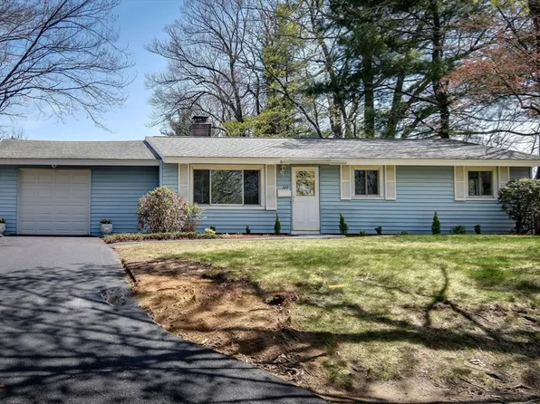 122 Fenwick St, Framingham, MA 01701