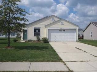830 Streamside Dr, Greenfield, IN