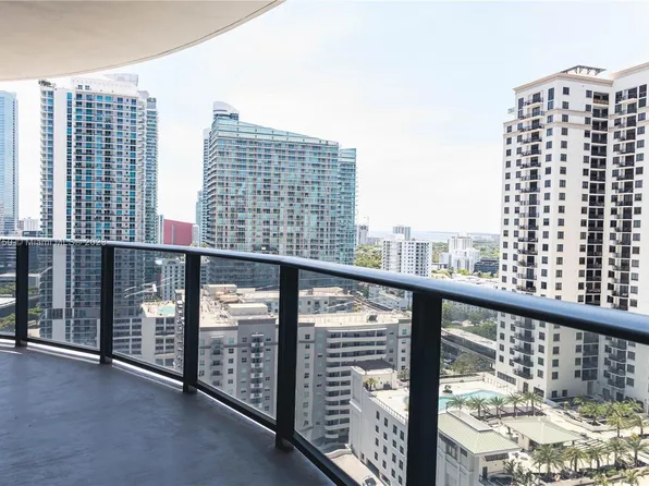 45 SW 9th St APT 2206, Miami, FL 33130