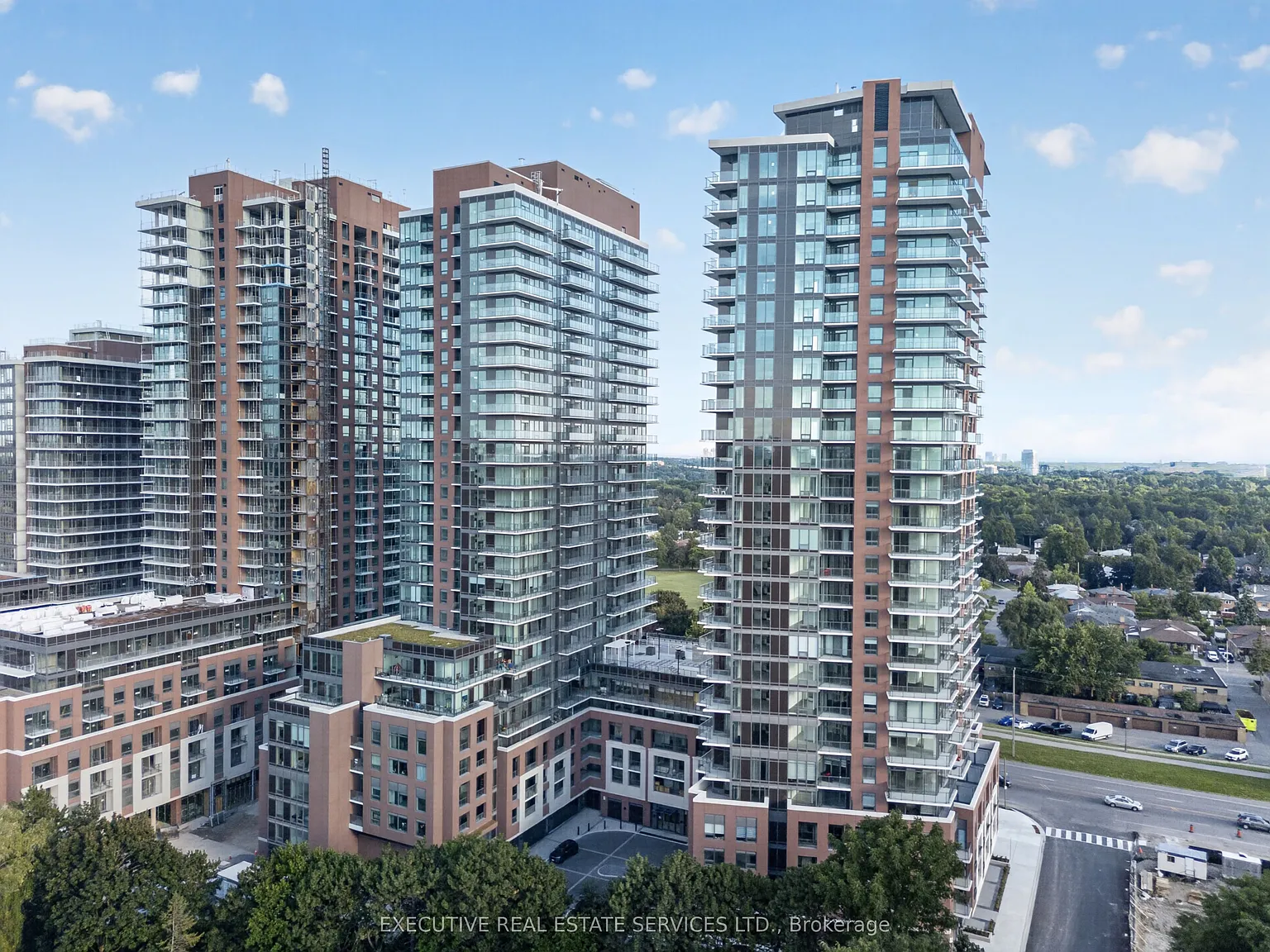 2 bed, $2,450 — Photo 2