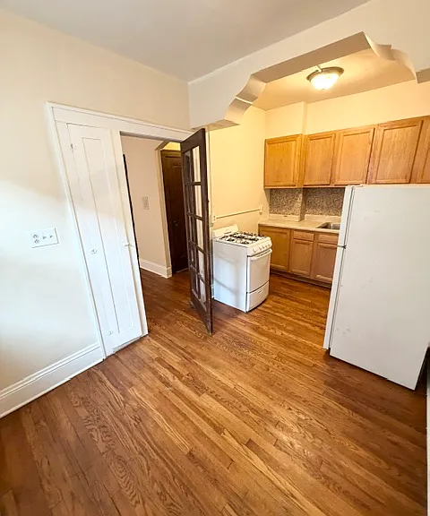 1372 W 112th St #305 — Photo 8