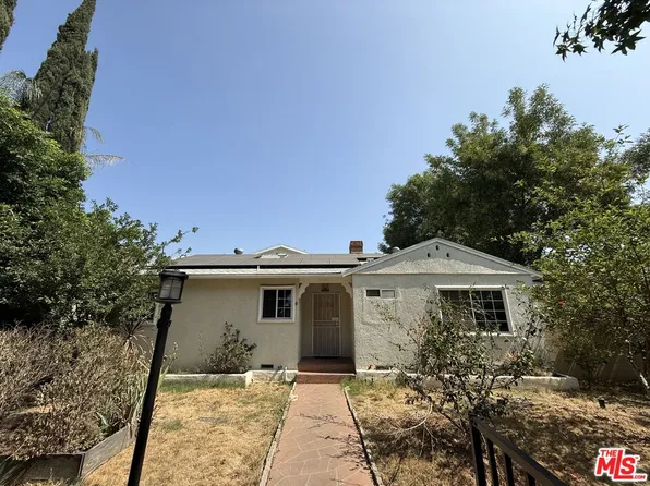 15451 Saticoy St, Van Nuys, CA 91406