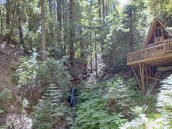 3rd image of 325 Hidden Falls Trl