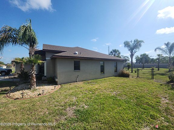 5th image of 4028 Breckland Ct