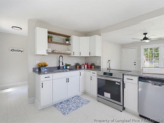 3rd image of 428 Perth St