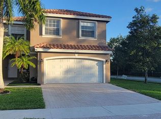 4007 Crescent Creek St, Coconut Creek, FL 33073